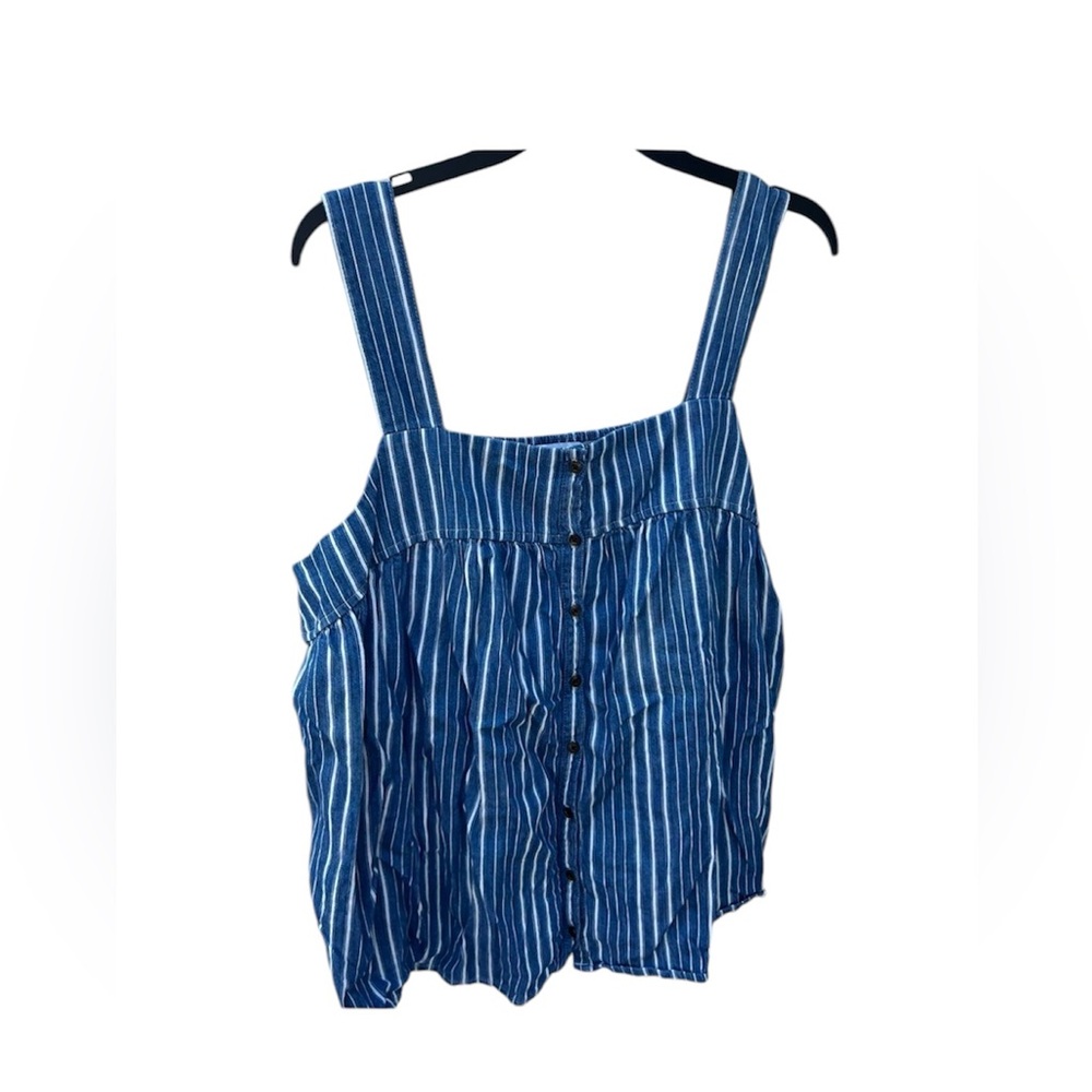 Women’s old navy tank top